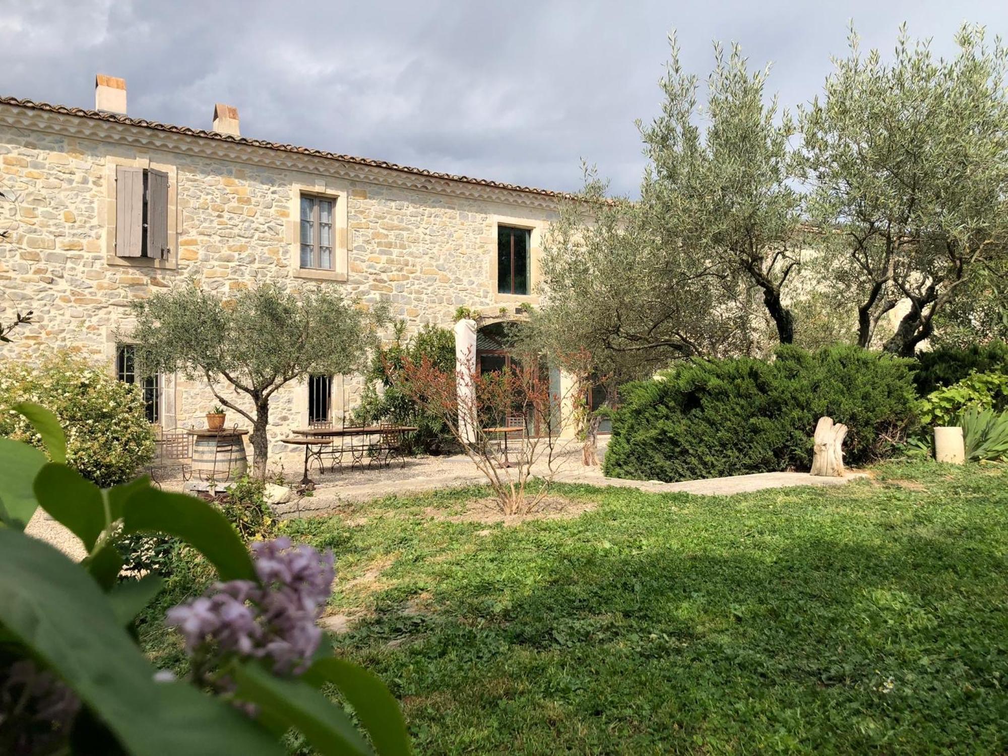 Le Coing Des Vignes Bed & Breakfast Mauressargues Екстериор снимка