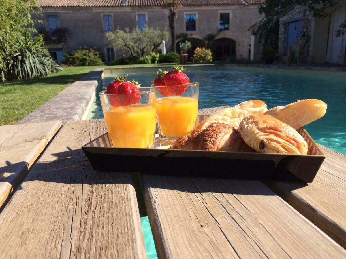 Le Coing Des Vignes Bed & Breakfast Mauressargues Екстериор снимка